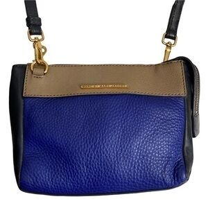 Marc by Marc Jacobs
Sheltered Island Colorblock Blue Multi Leather Messenger Bag